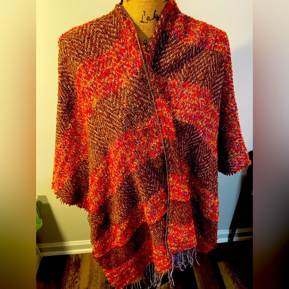 Red & Black | Shawl with Fringe NWT